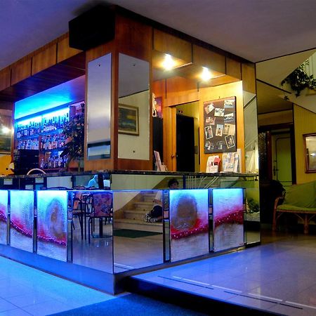 Hotel Continental بيلاريا-إيجيا مارينا المظهر الخارجي الصورة