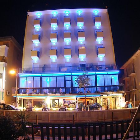 Hotel Continental بيلاريا-إيجيا مارينا المظهر الخارجي الصورة