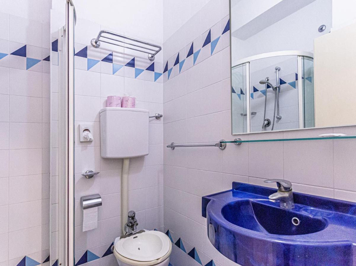 Hotel Continental بيلاريا-إيجيا مارينا المظهر الخارجي الصورة