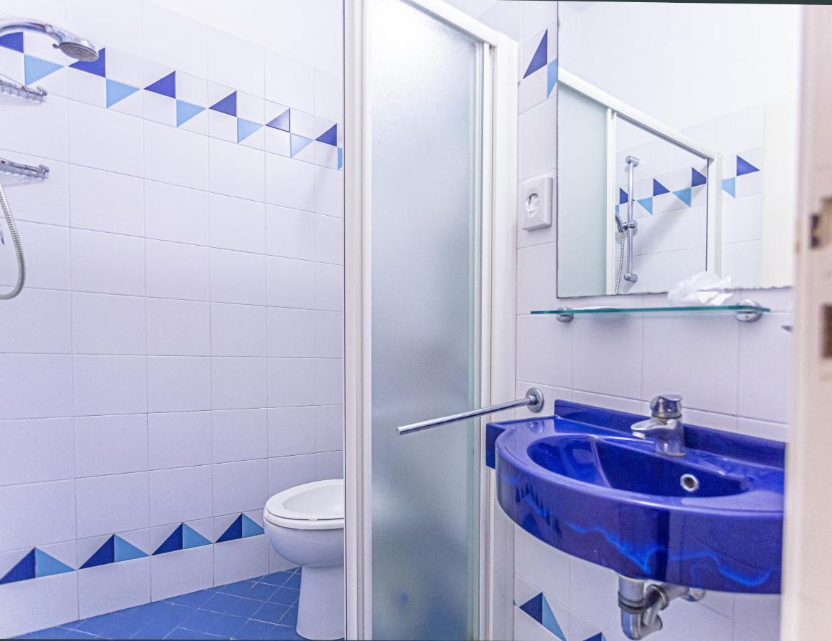 Hotel Continental بيلاريا-إيجيا مارينا المظهر الخارجي الصورة